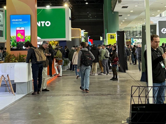 Exhibition Hall at the Aapresid Congress.