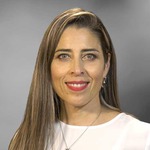 Claudia Gil Anaya headshot