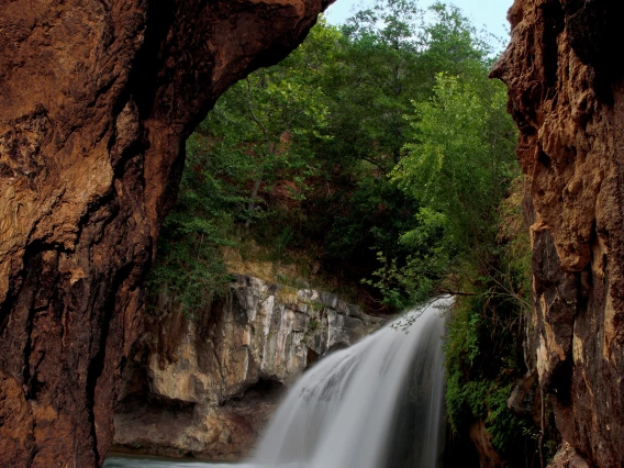 Dave Wilson - Cave and Cascade, Fossil Creek, AZ, 2023