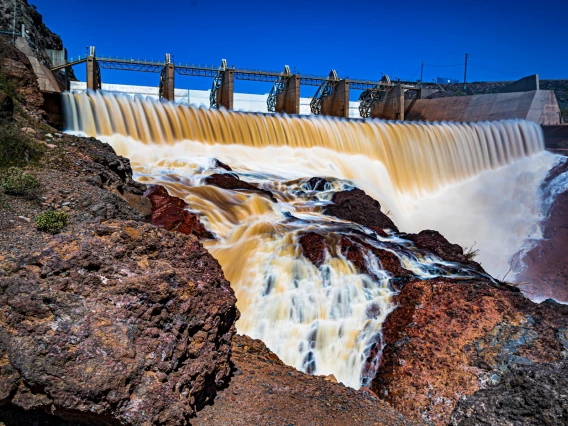 a dam at horseshoe reservoir