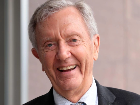 bruce babbitt headshot