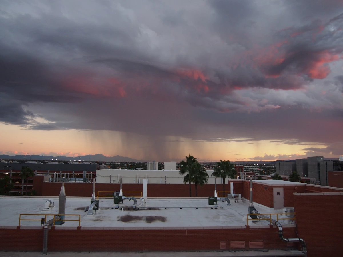 Zhang Daile - Sunset Cloud Downdraft