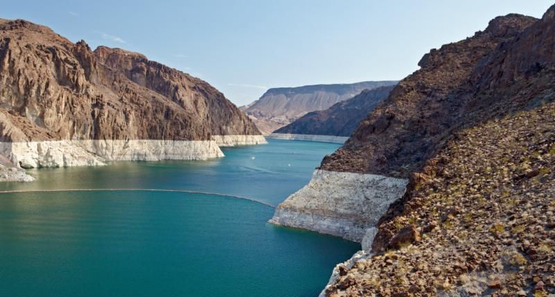 Lake Mead with water below line